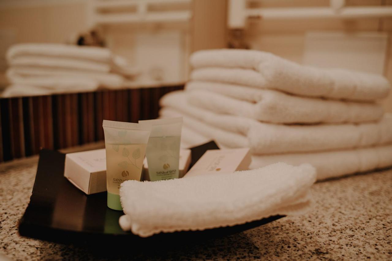 Hotel Seeblick Thuelsfeld Ngoại thất bức ảnh