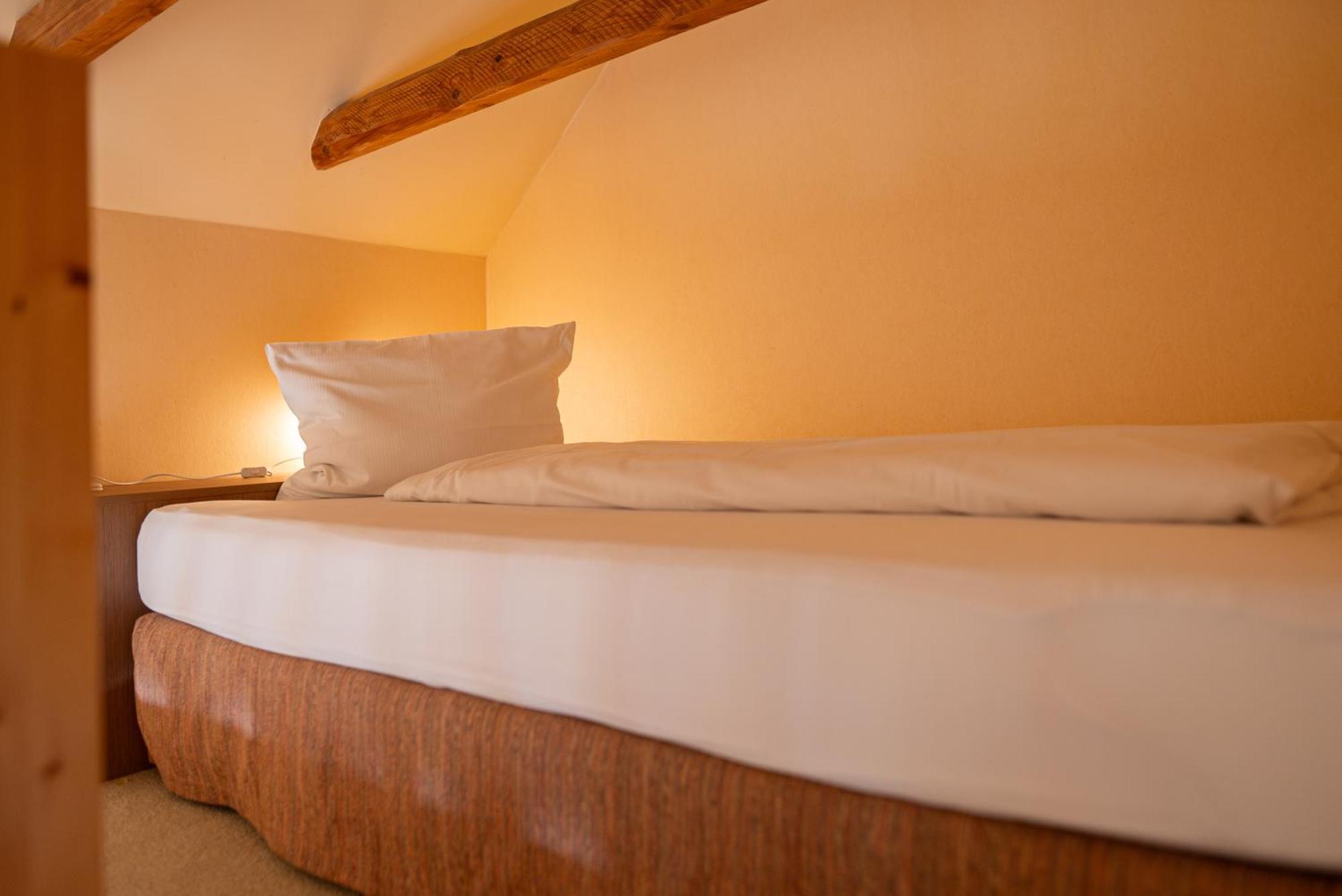 Hotel Seeblick Thuelsfeld Ngoại thất bức ảnh