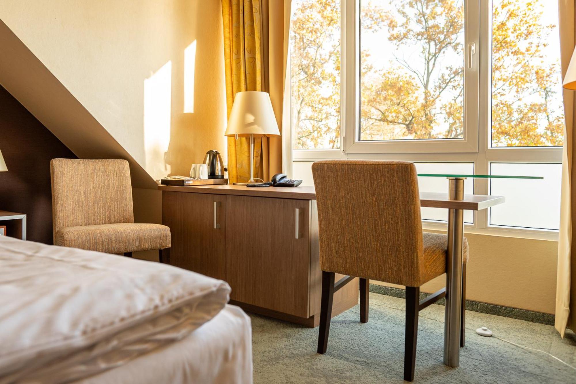 Hotel Seeblick Thuelsfeld Ngoại thất bức ảnh