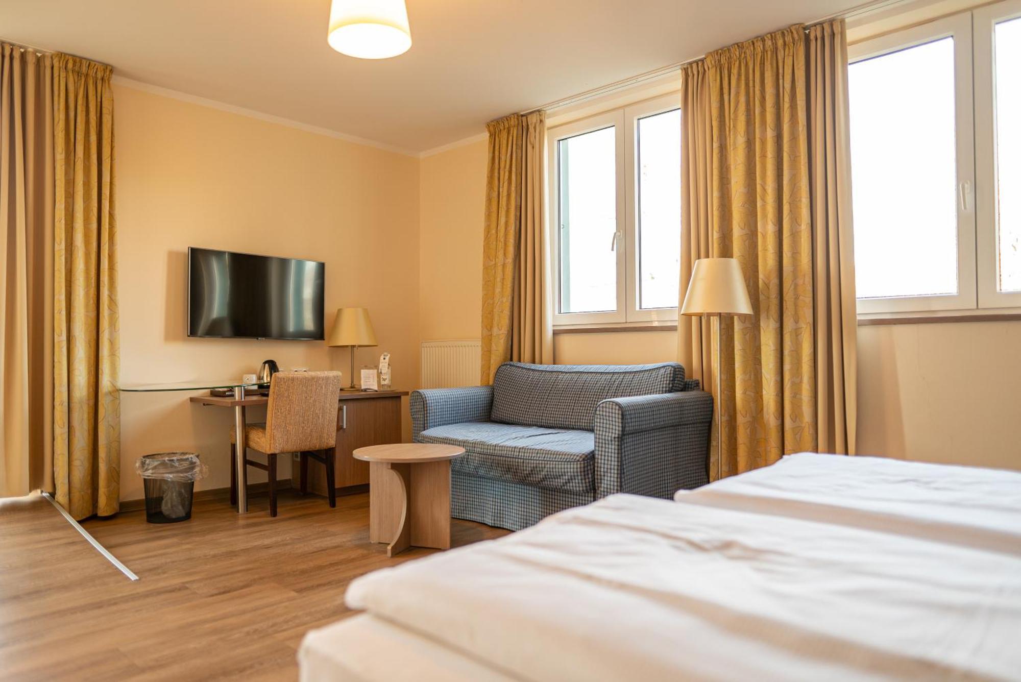 Hotel Seeblick Thuelsfeld Ngoại thất bức ảnh