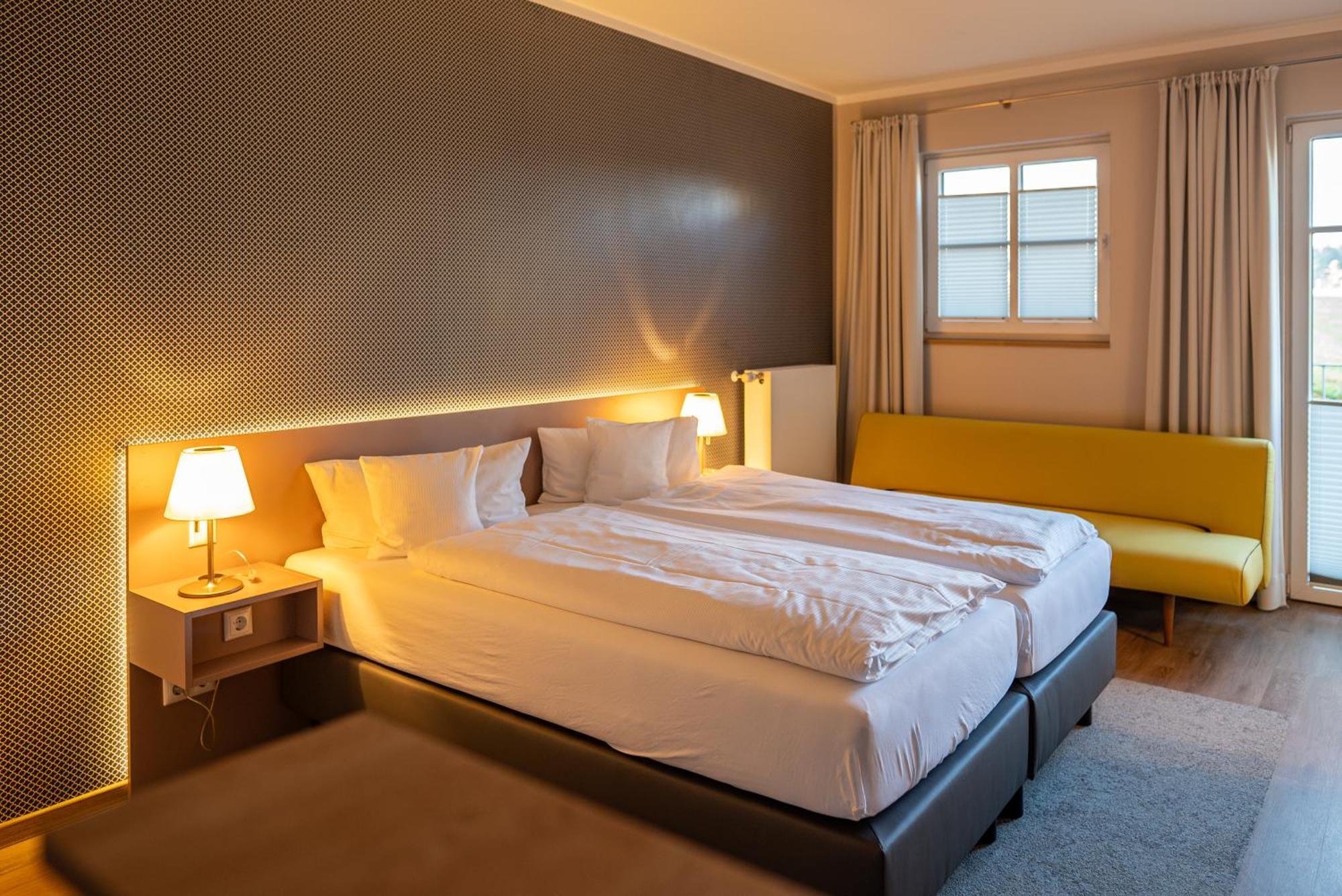 Hotel Seeblick Thuelsfeld Ngoại thất bức ảnh